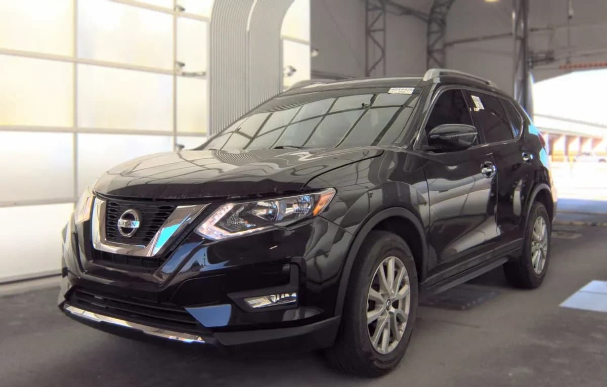 2017 NISSAN ROGUE SV 2