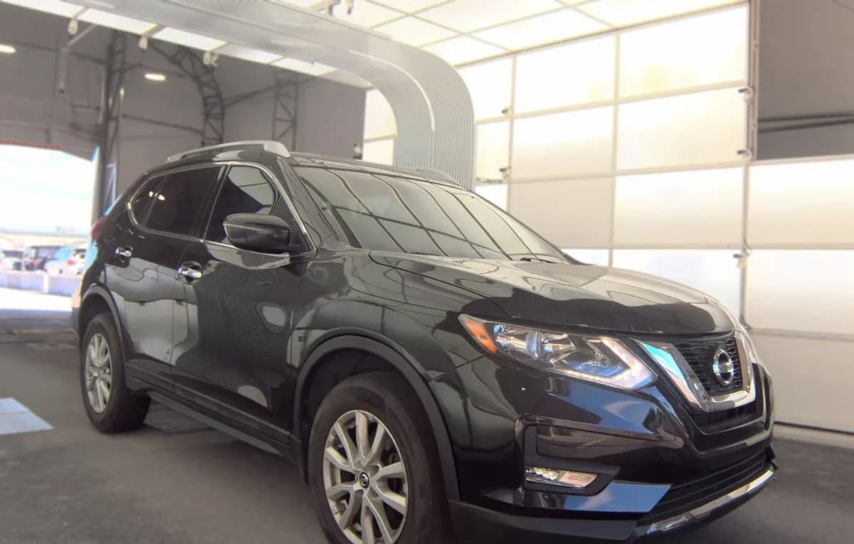 2017 NISSAN ROGUE SV 4
