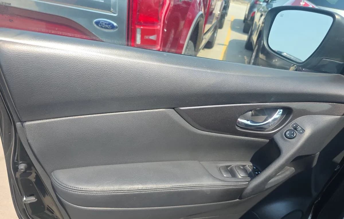 2019 NISSAN ROGUE SV 6
