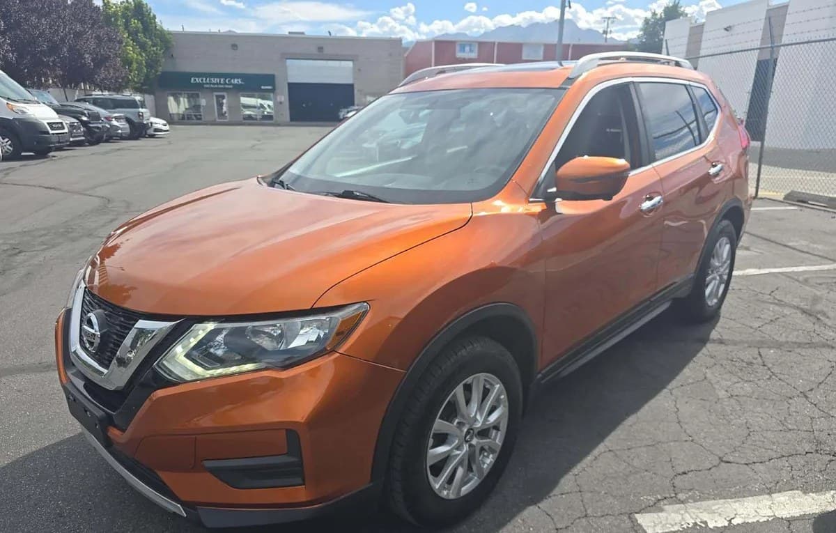 2017 NISSAN ROGUE SV 2