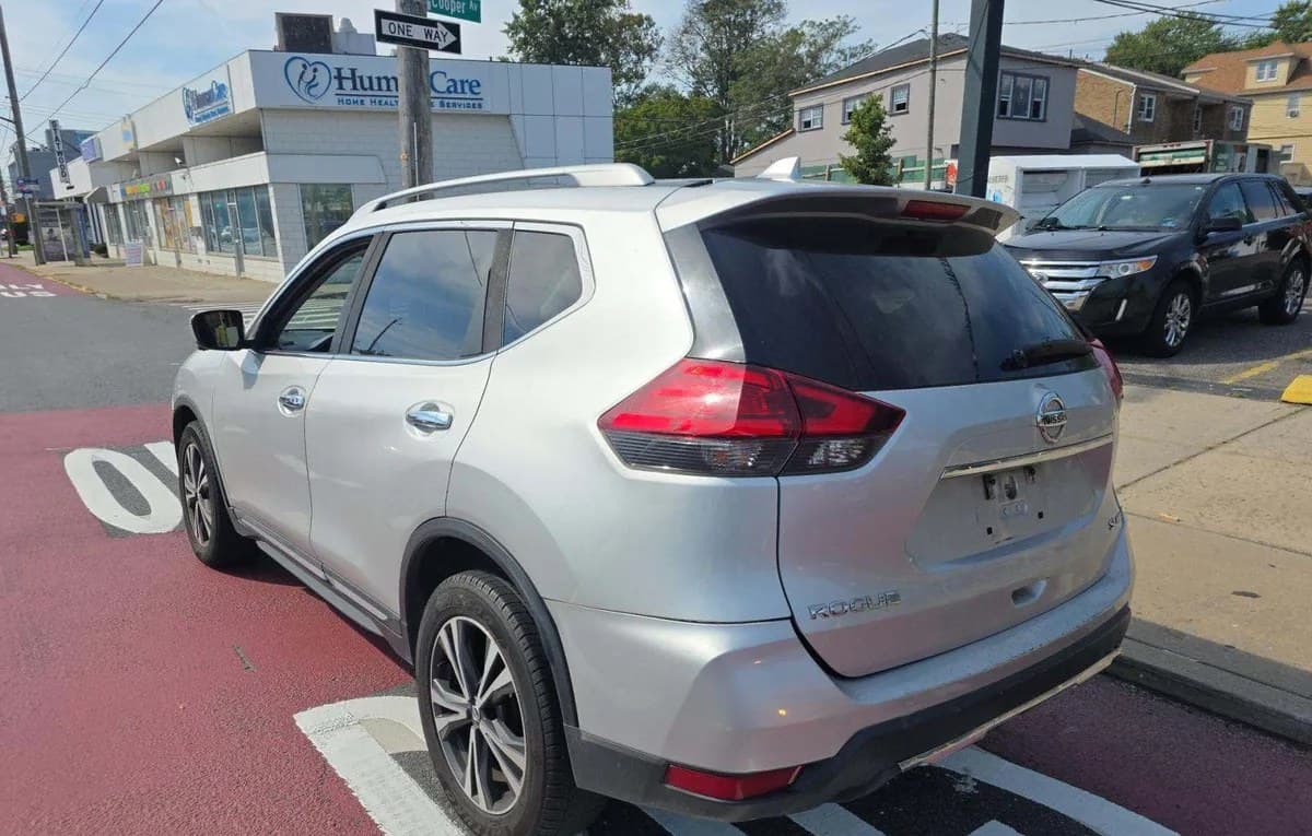 2017 NISSAN ROGUE SL 2
