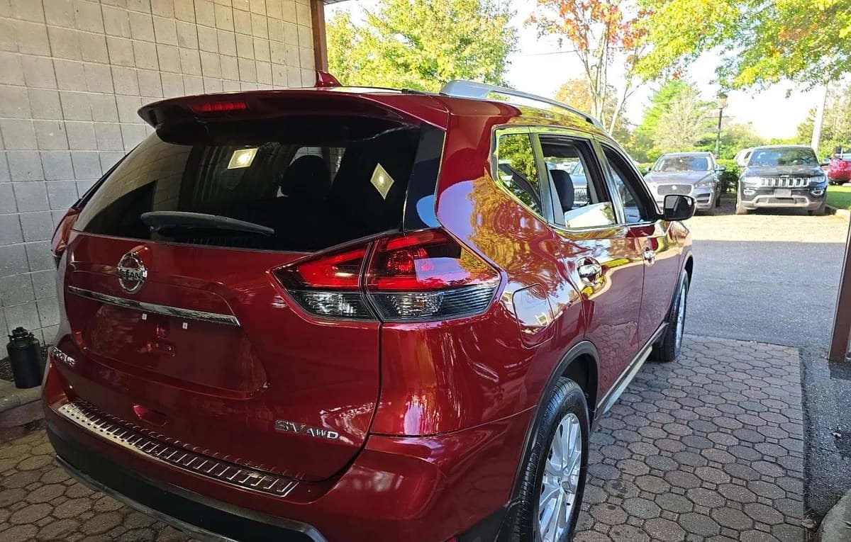 2018 NISSAN ROGUE SV 4