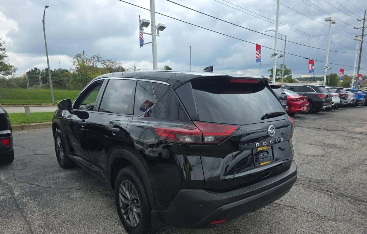 2021 NISSAN ROGUE S 3