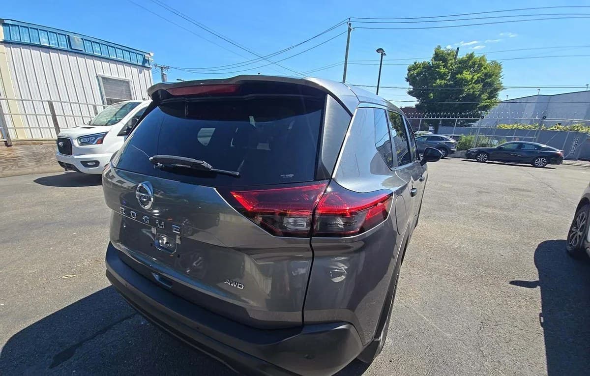 2021 NISSAN ROGUE S 4