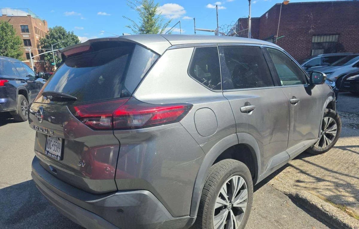 2021 NISSAN ROGUE SV 4