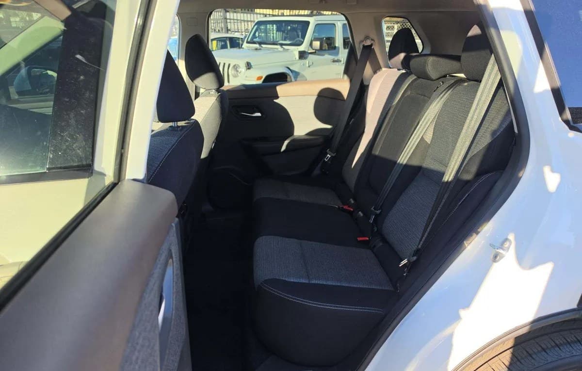 2021 NISSAN ROGUE SV 6