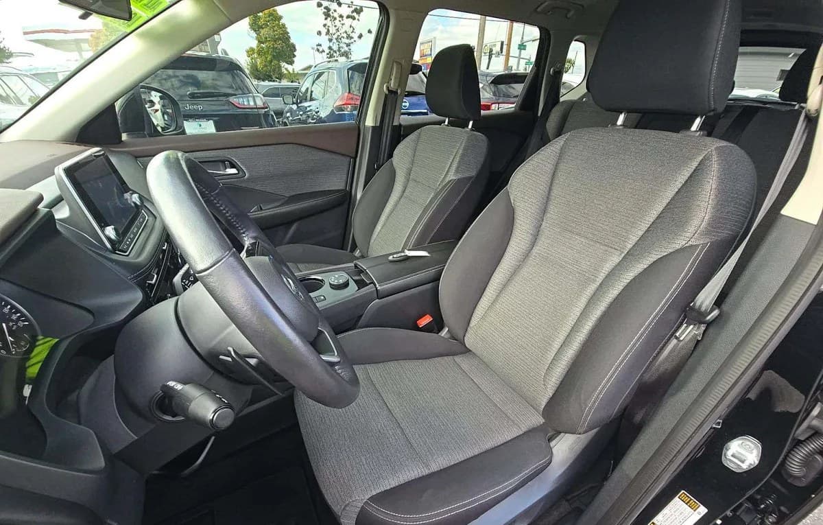 2021 NISSAN ROGUE SV 4