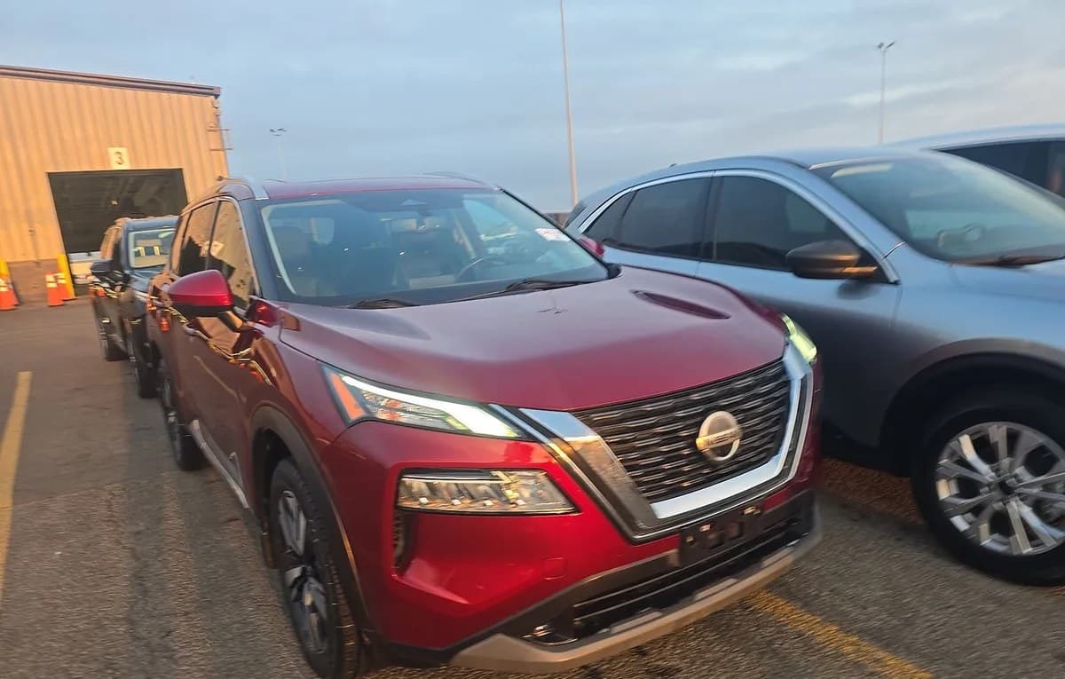 2021 NISSAN ROGUE SL 4