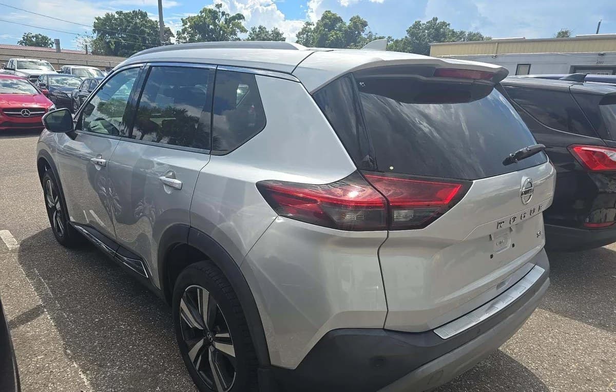 2021 NISSAN ROGUE SL 3