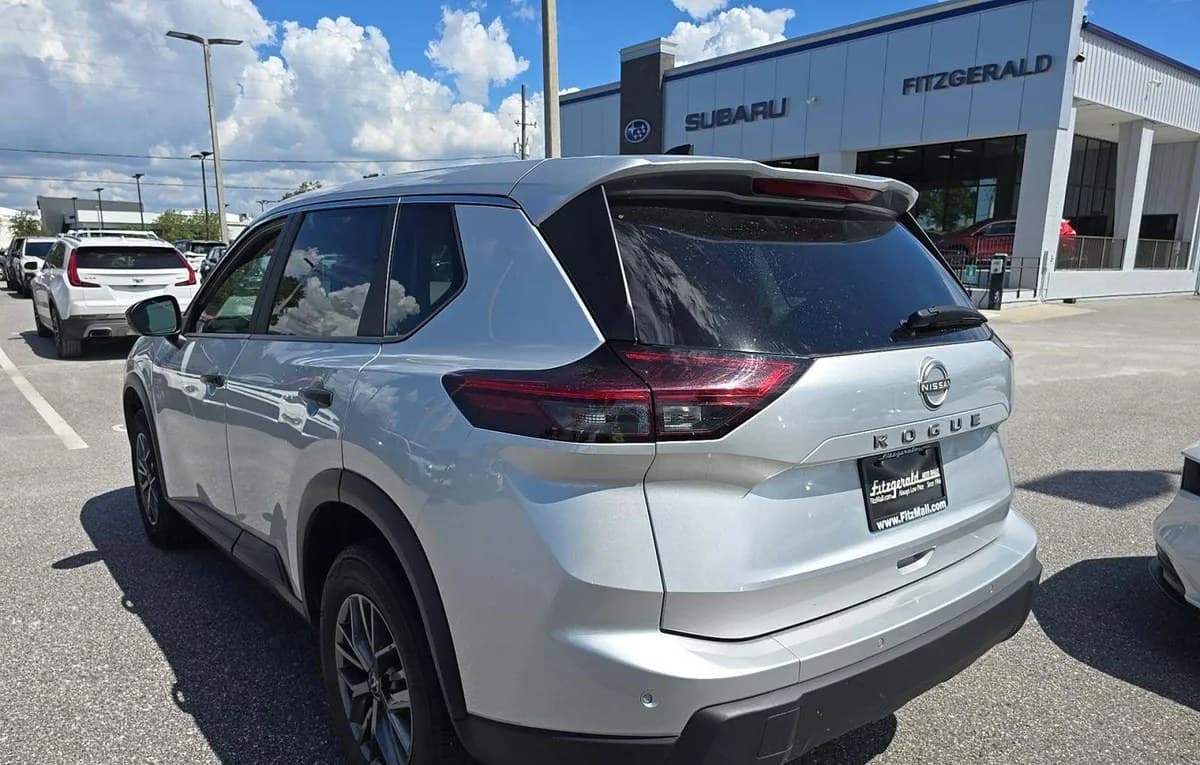 2024 NISSAN ROGUE S 3