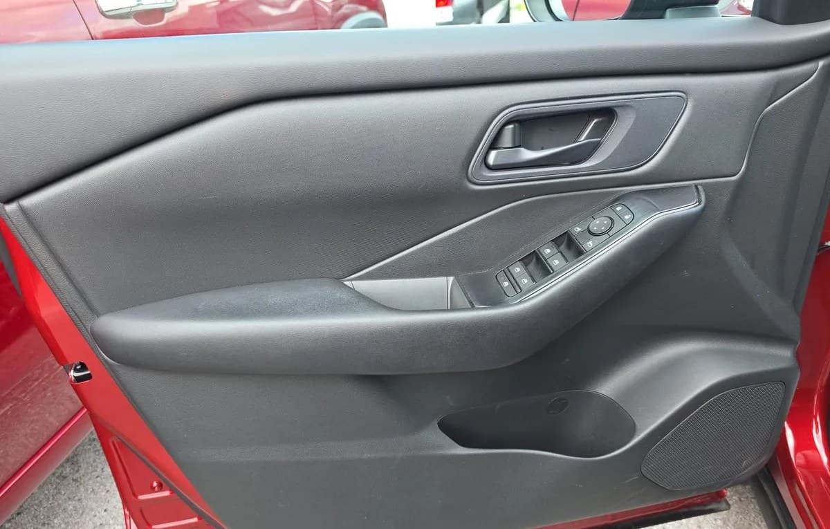 2025 NISSAN ROGUE S 6
