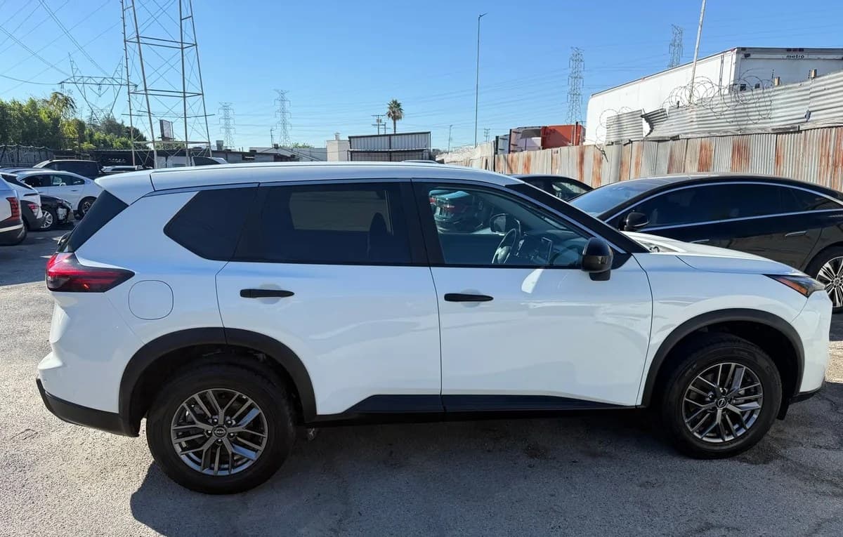 2024 NISSAN ROGUE S 5