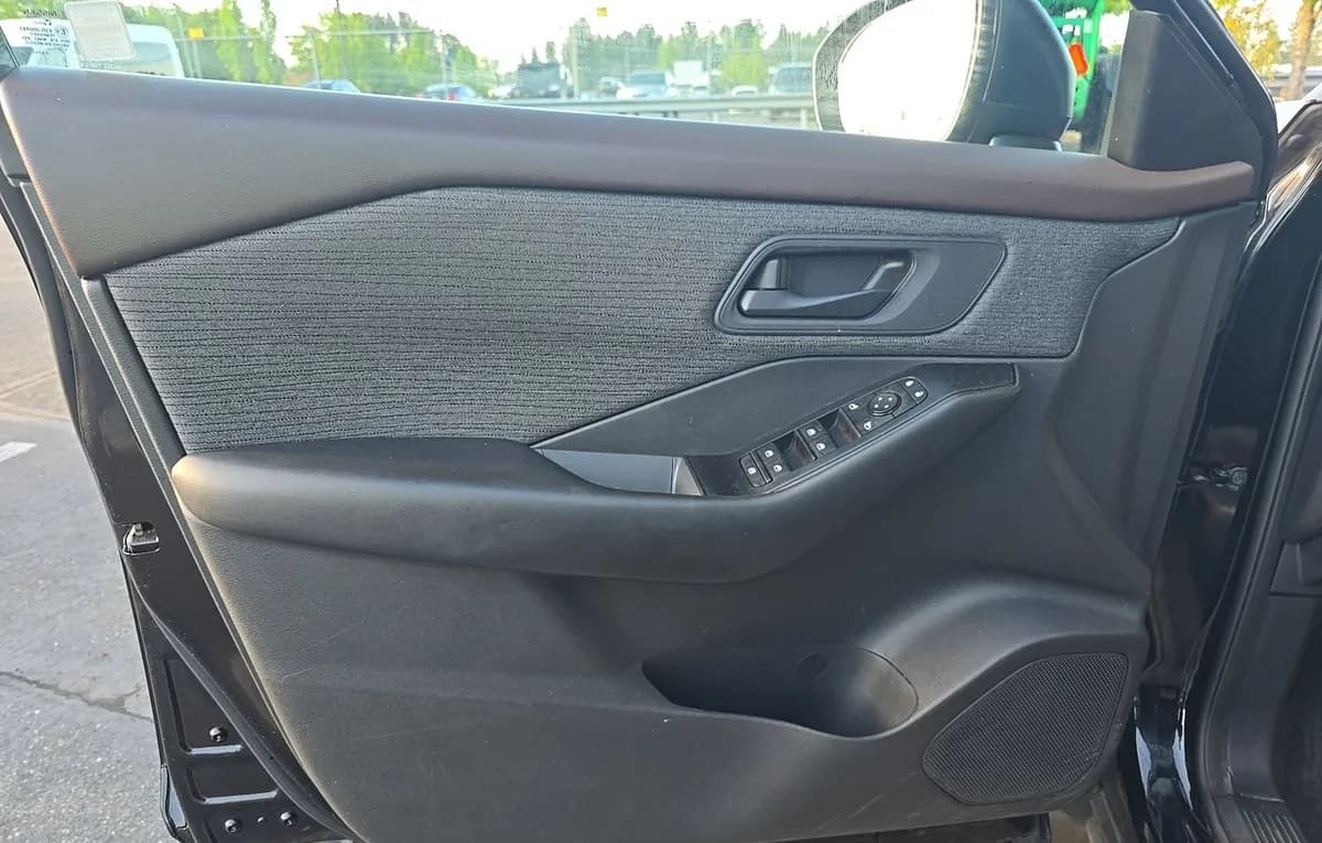 2023 NISSAN ROGUE S 6