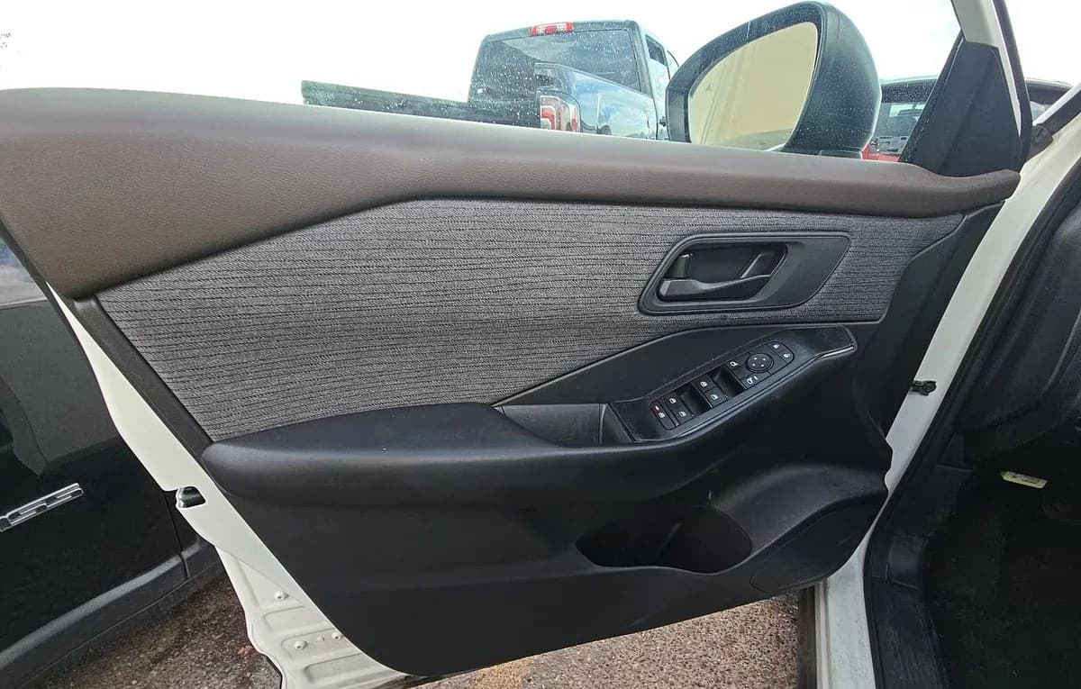2023 NISSAN ROGUE S 6