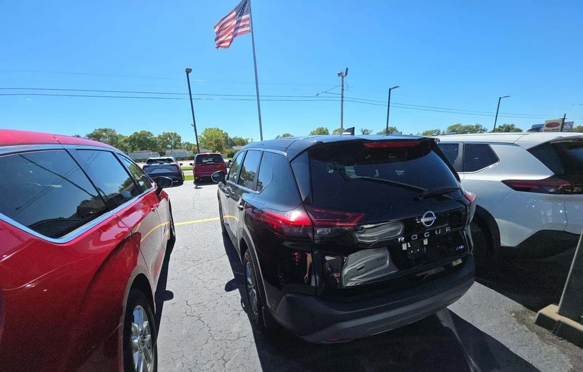 2023 NISSAN ROGUE S 3