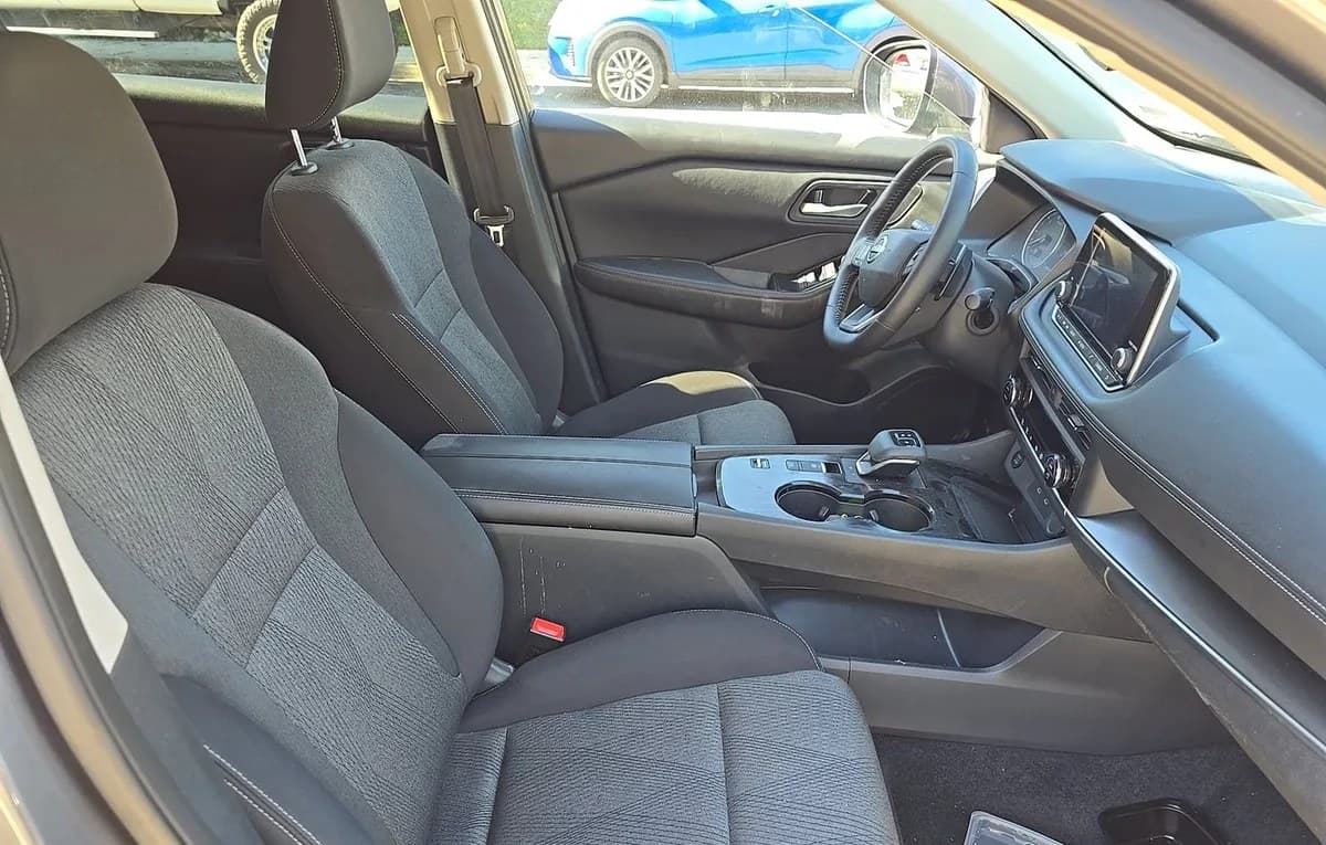 2026 NISSAN ROGUE SV 5