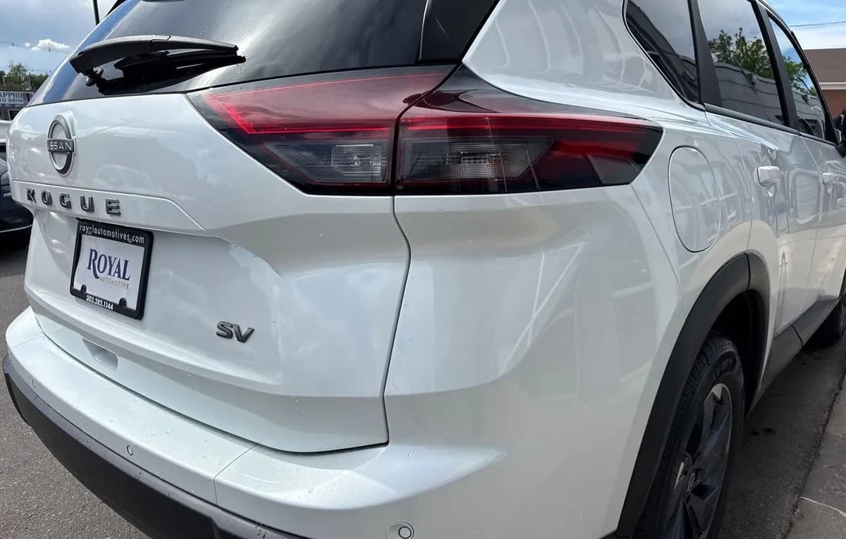 2024 NISSAN ROGUE SV 6