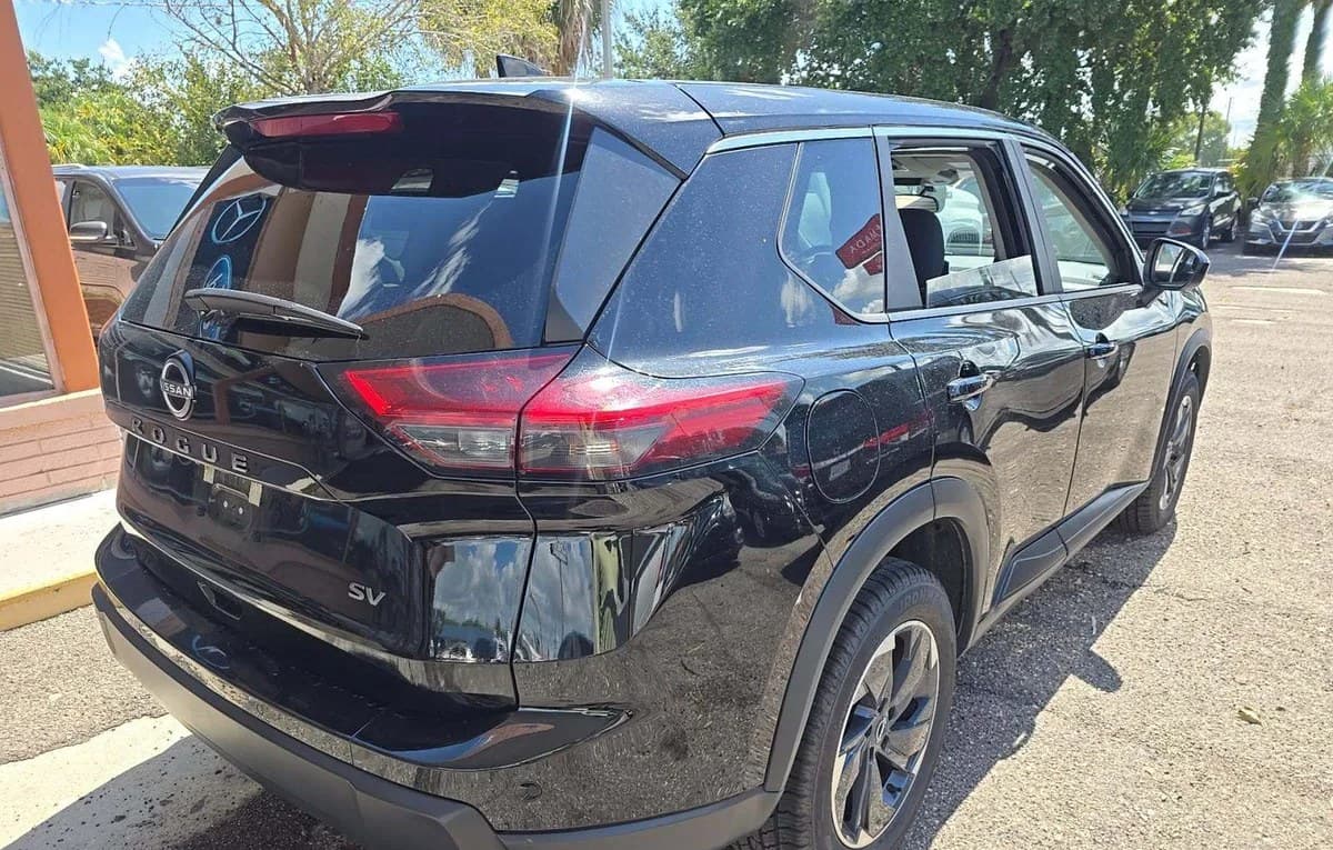 2024 NISSAN ROGUE SV 4