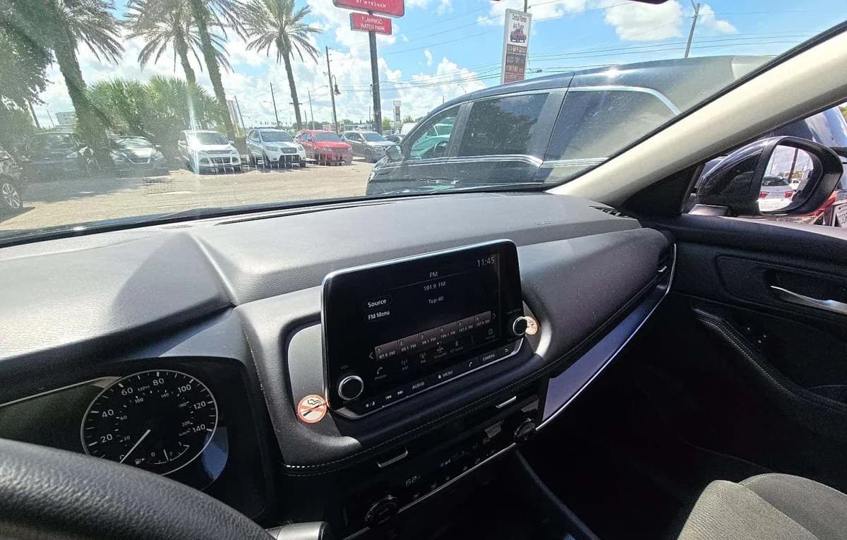2024 NISSAN ROGUE SV 7