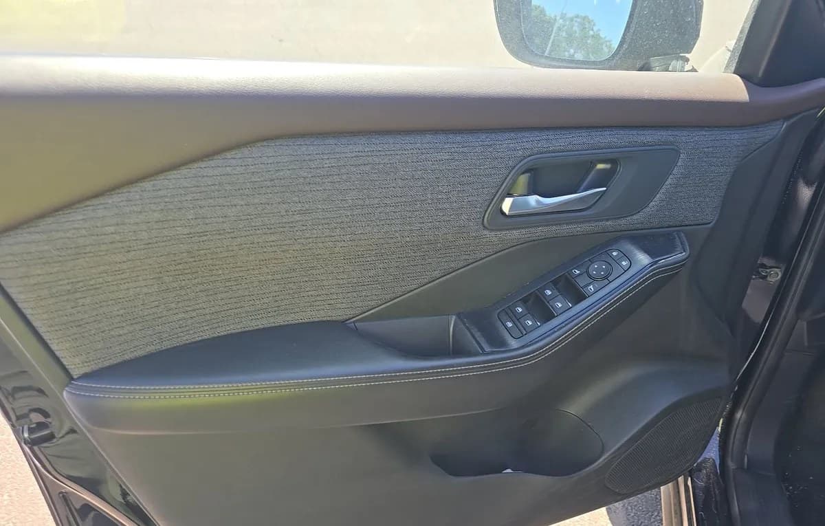 2023 NISSAN ROGUE SV 6