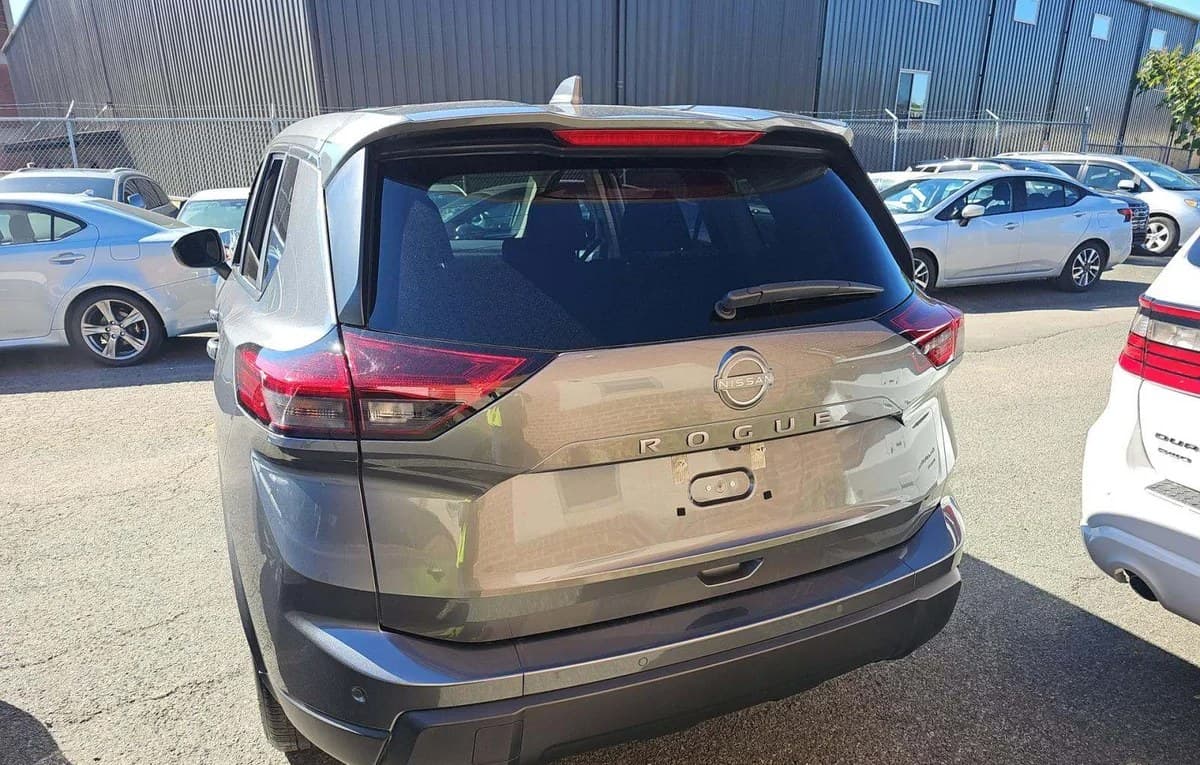 2026 NISSAN ROGUE SV 3