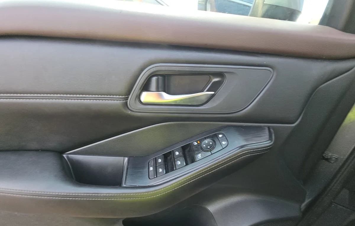 2023 NISSAN ROGUE SV 6