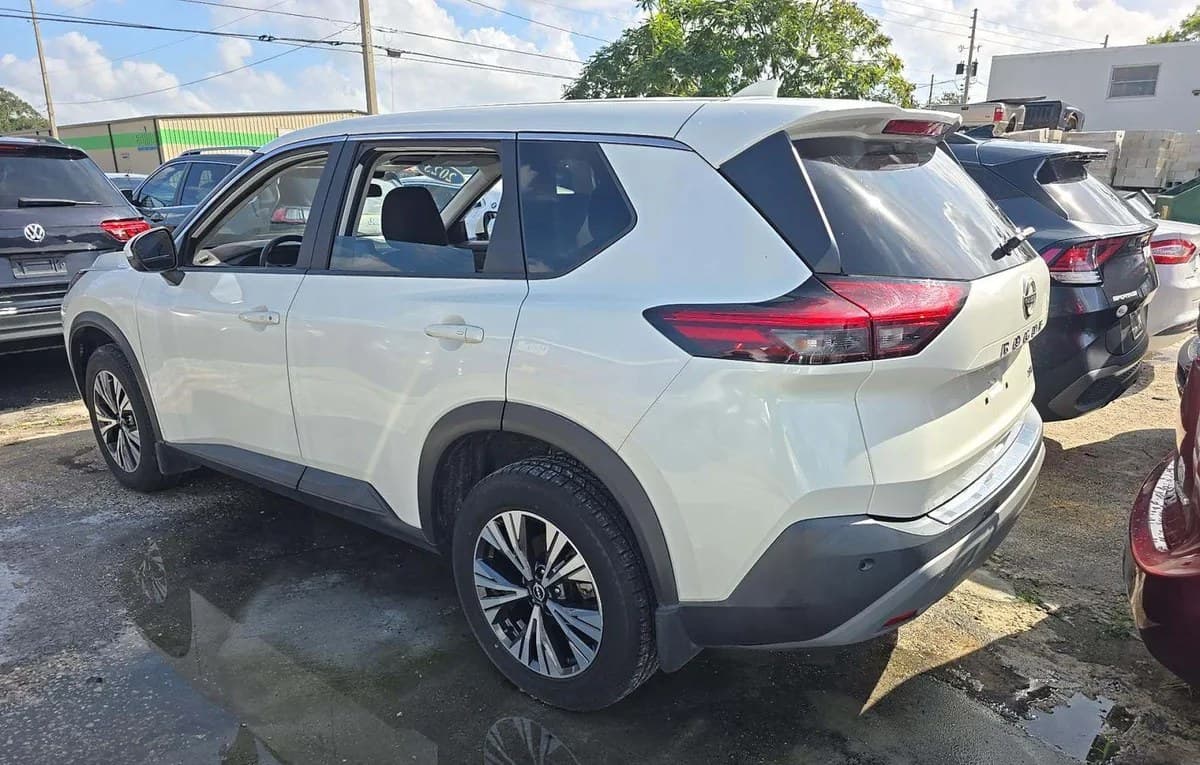 2023 NISSAN ROGUE SV 3