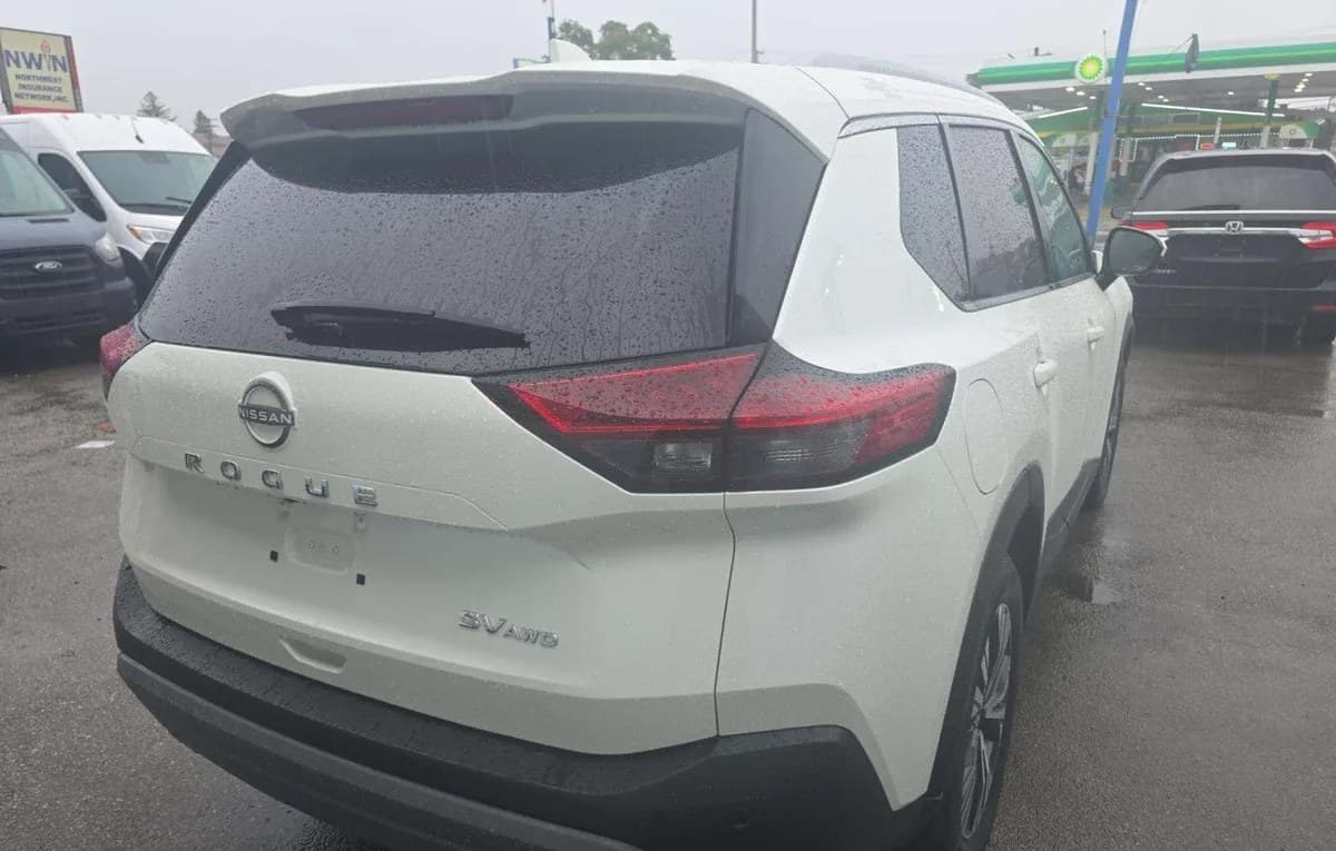 2022 NISSAN ROGUE SV 4