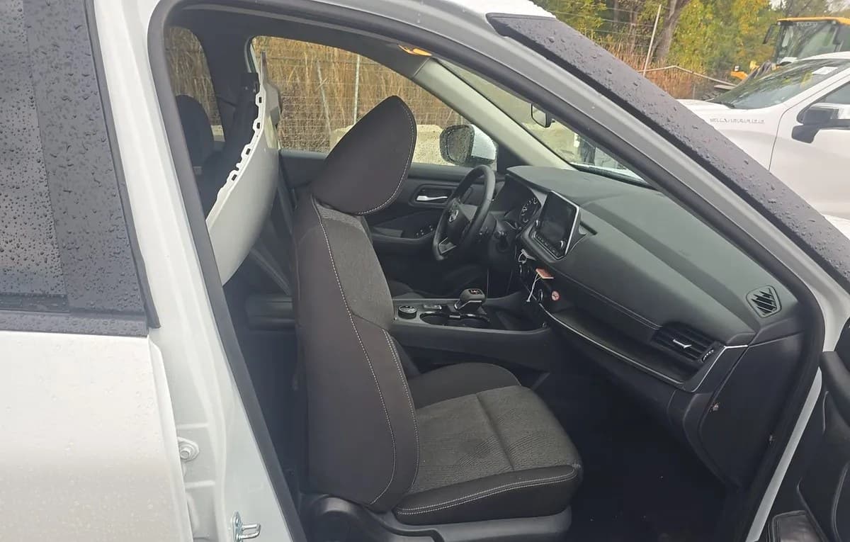 2025 NISSAN ROGUE SV 5