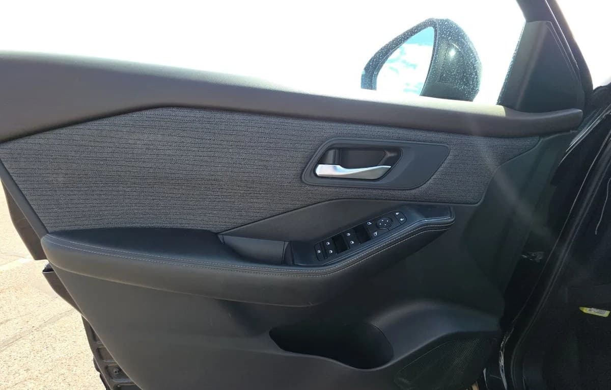 2023 NISSAN ROGUE SV 6