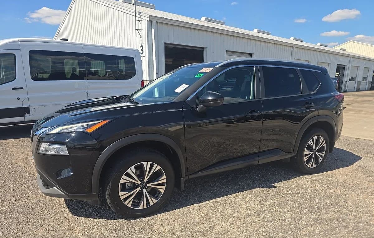 2023 NISSAN ROGUE SV 2