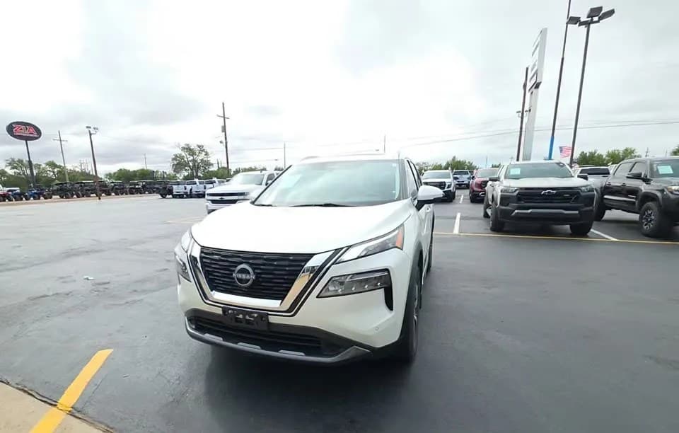 2023 NISSAN ROGUE SL 2