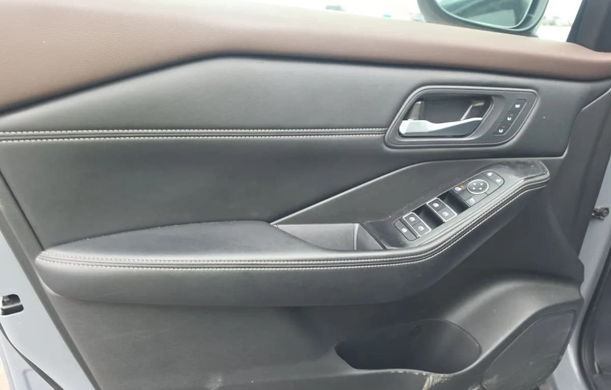 2023 NISSAN ROGUE SL 6