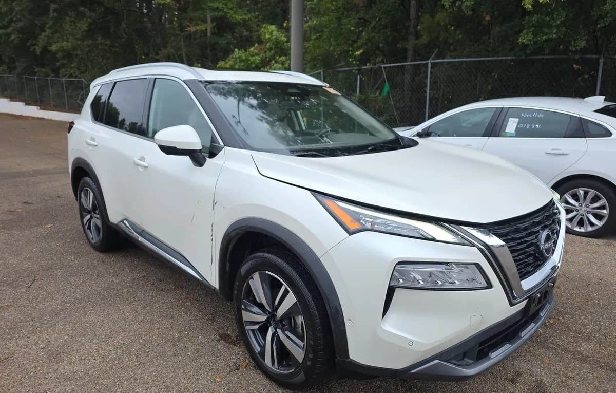 2023 NISSAN ROGUE SL 4