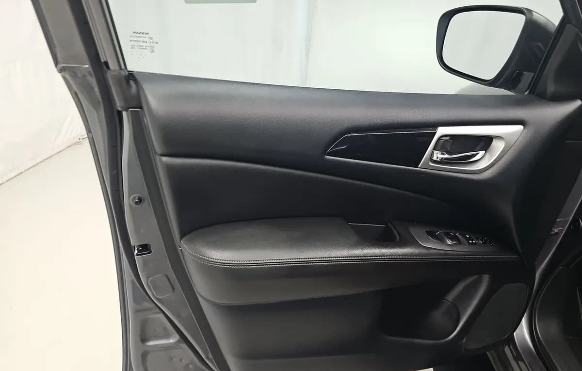2020 NISSAN PATHFINDER S 6
