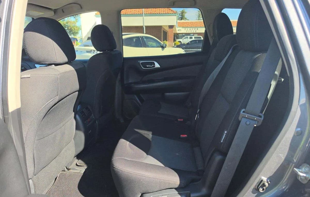 2020 NISSAN PATHFINDER S 7
