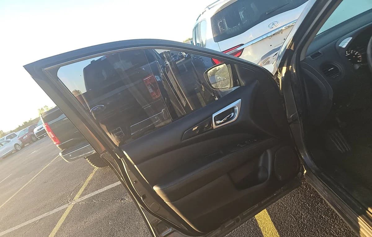 2020 NISSAN PATHFINDER S 6