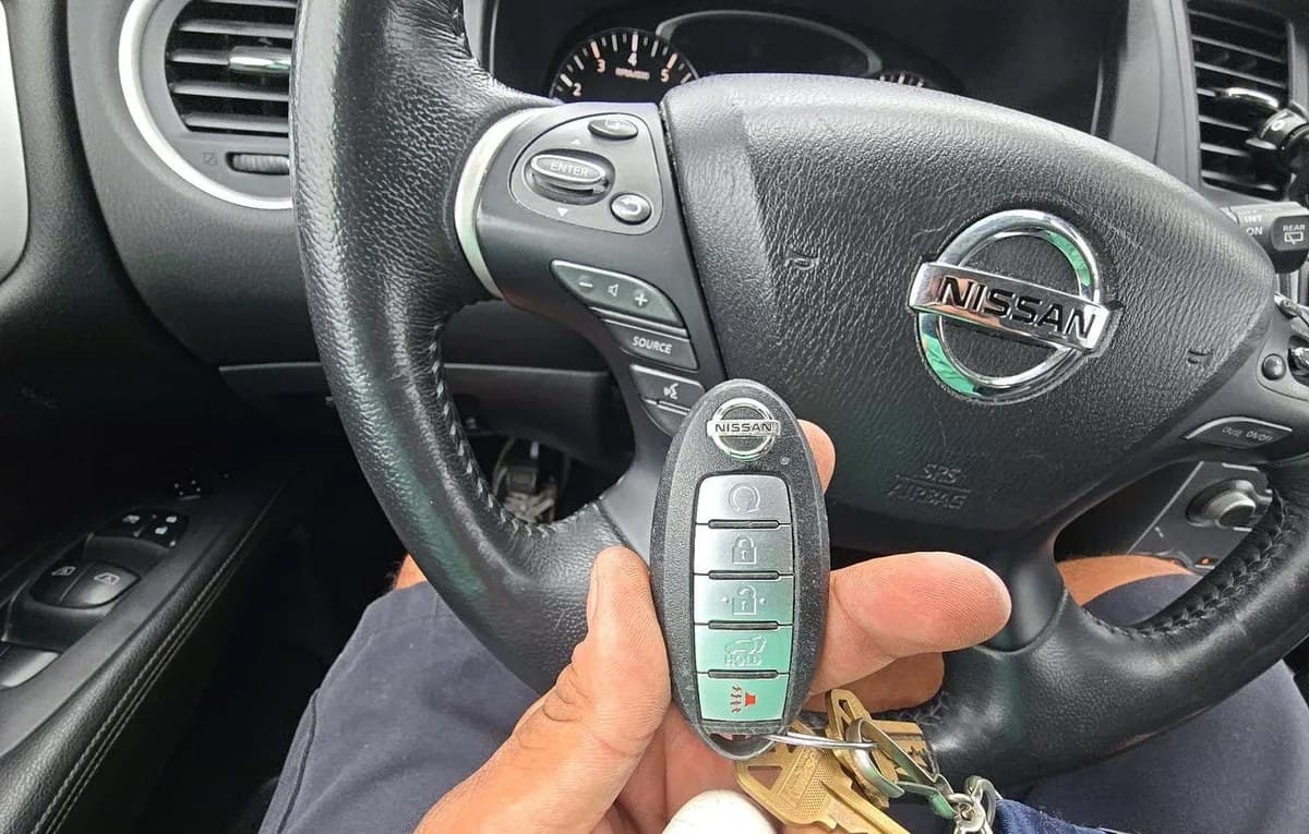 2019 NISSAN PATHFINDER SL 5