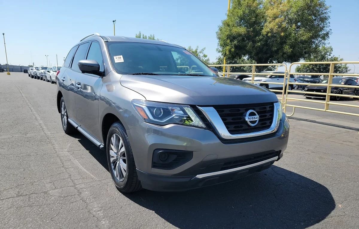2019 NISSAN PATHFINDER SL 4