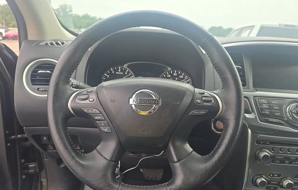 2019 NISSAN PATHFINDER SL 6