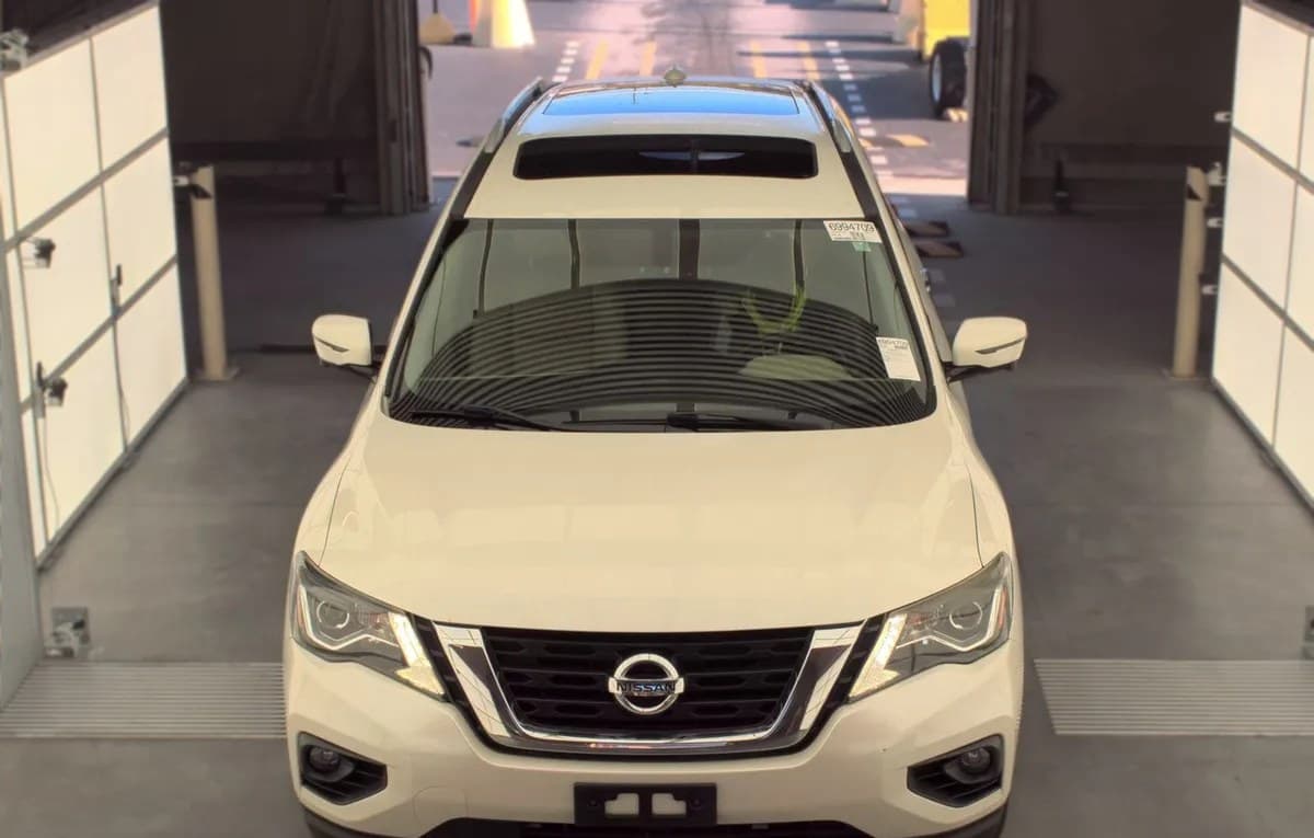 2017 NISSAN PATHFINDER Platinum 3