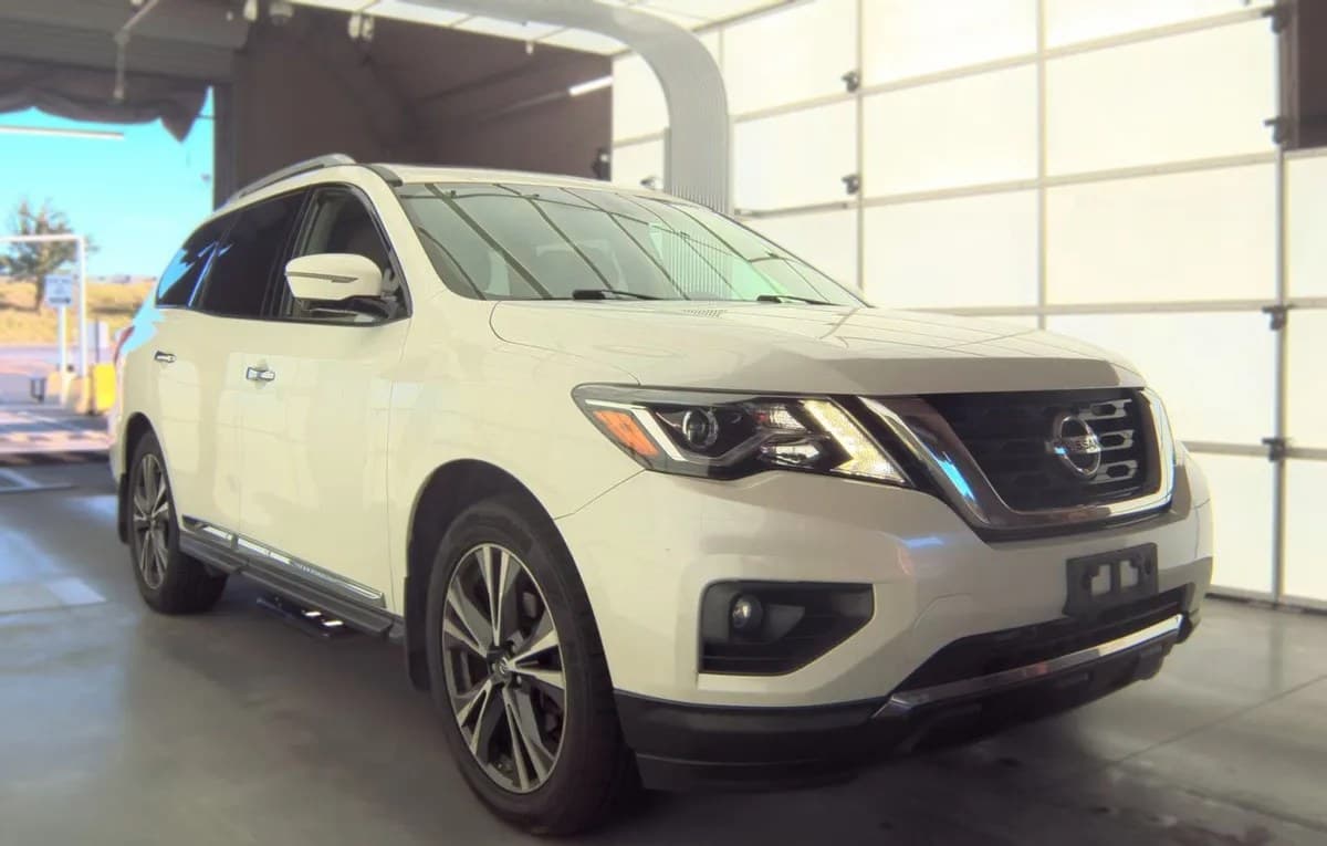2017 NISSAN PATHFINDER Platinum 4