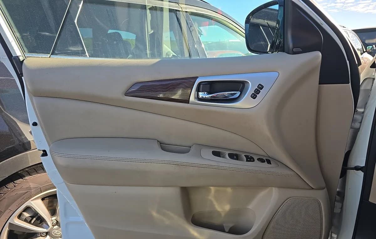 2017 NISSAN PATHFINDER Platinum 6