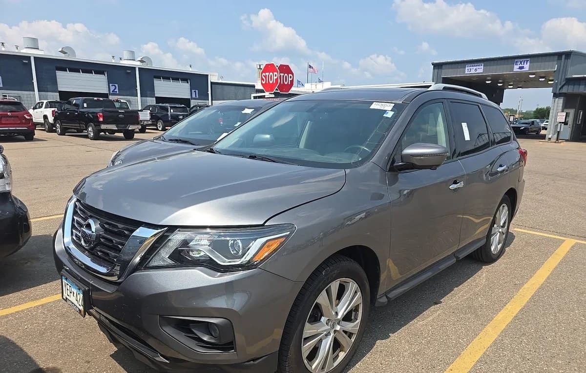 2019 NISSAN PATHFINDER SL 2