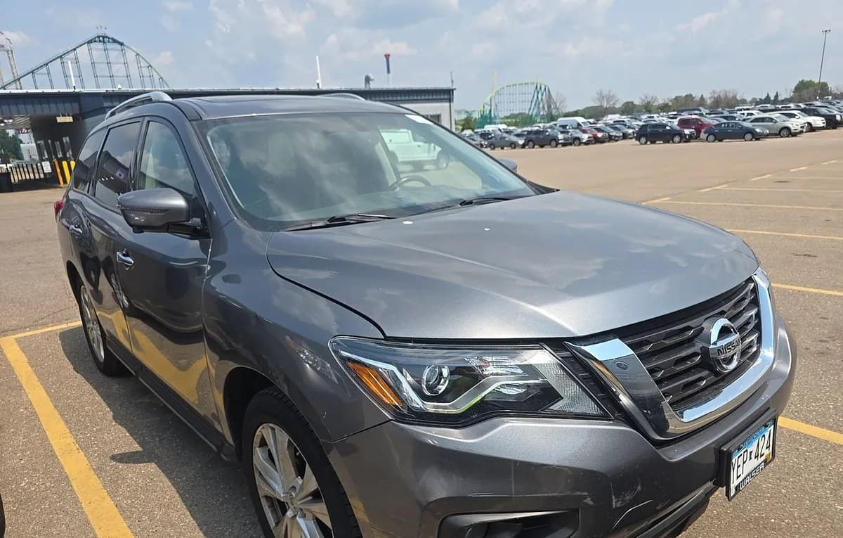 2019 NISSAN PATHFINDER SL 4