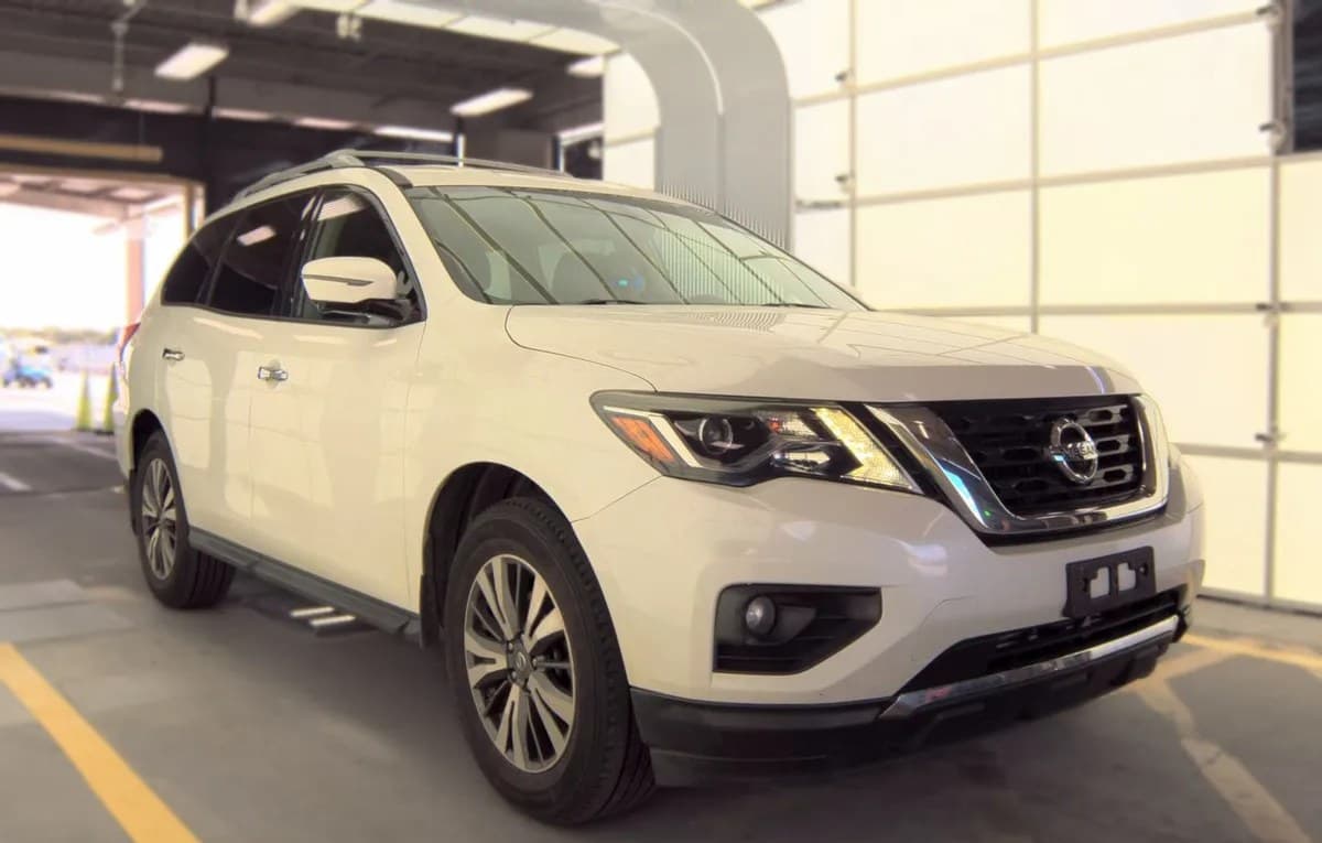 2017 NISSAN PATHFINDER SL 4