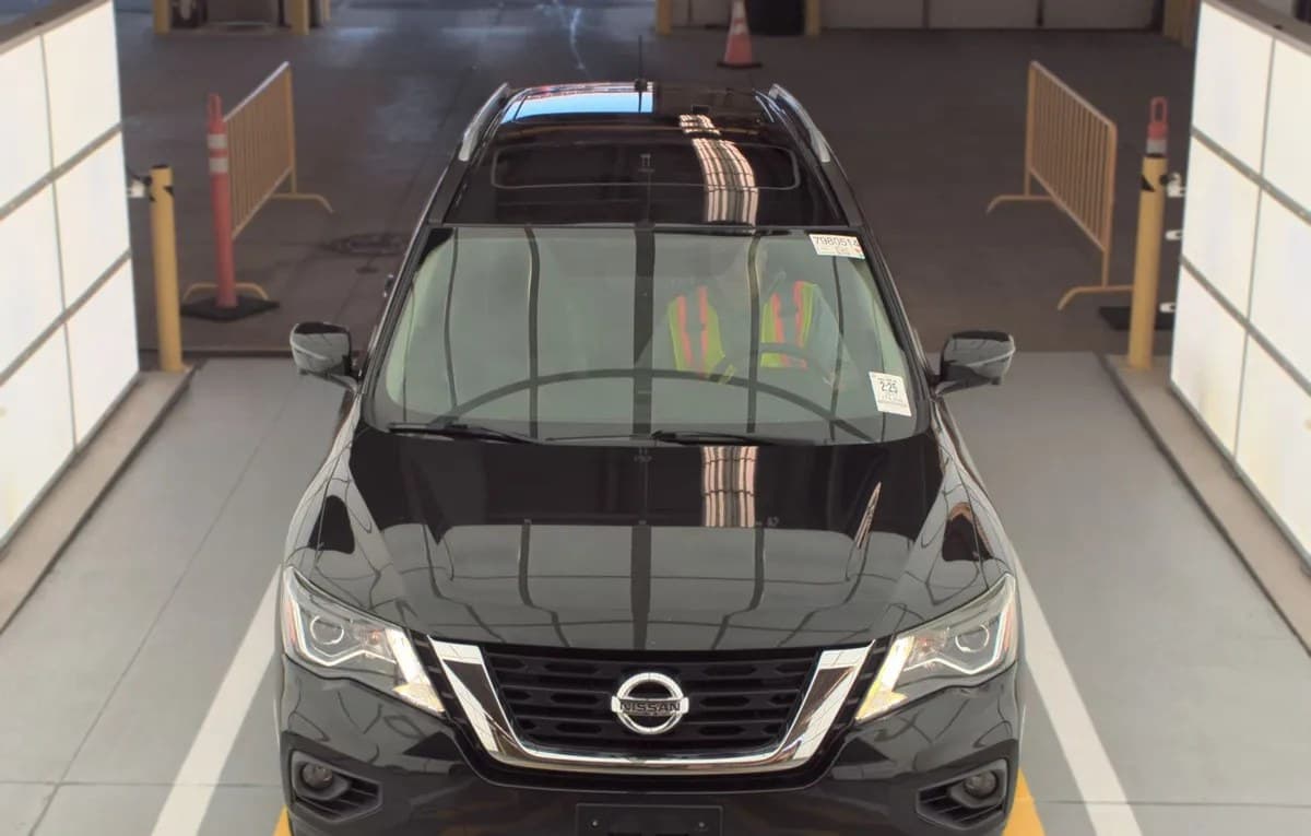 2017 NISSAN PATHFINDER Platinum 2