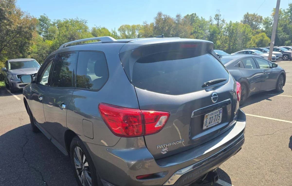 2017 NISSAN PATHFINDER S 3