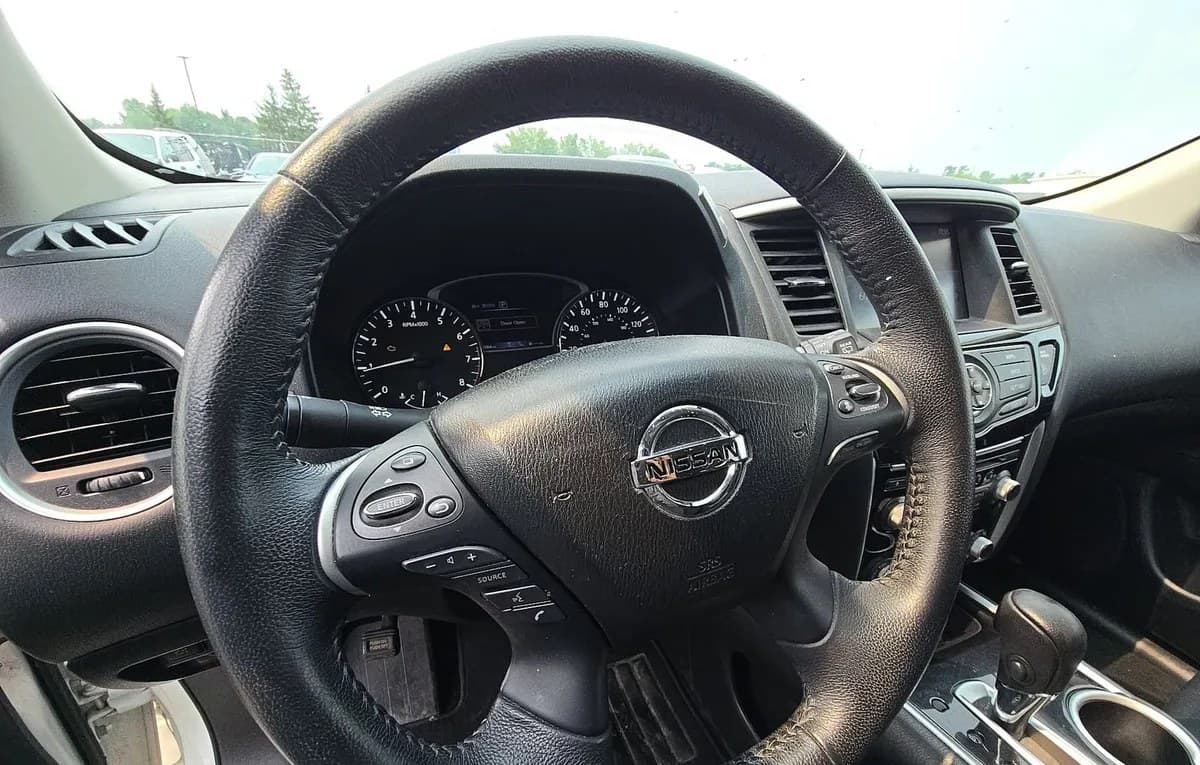 2019 NISSAN PATHFINDER SV 6