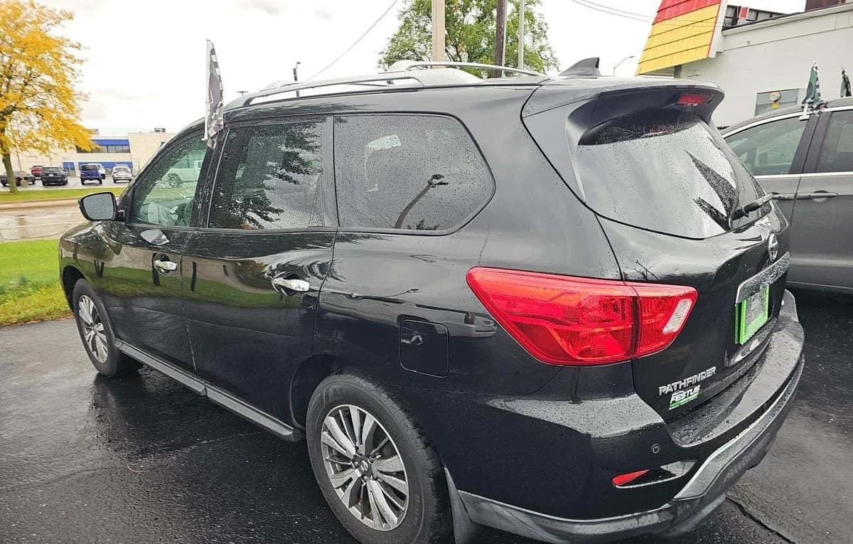 2019 NISSAN PATHFINDER S 3